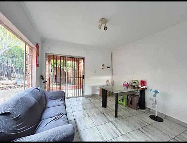 3 BEDROOM TOWNHOUSE FOR SALE IN ELANDSRAND